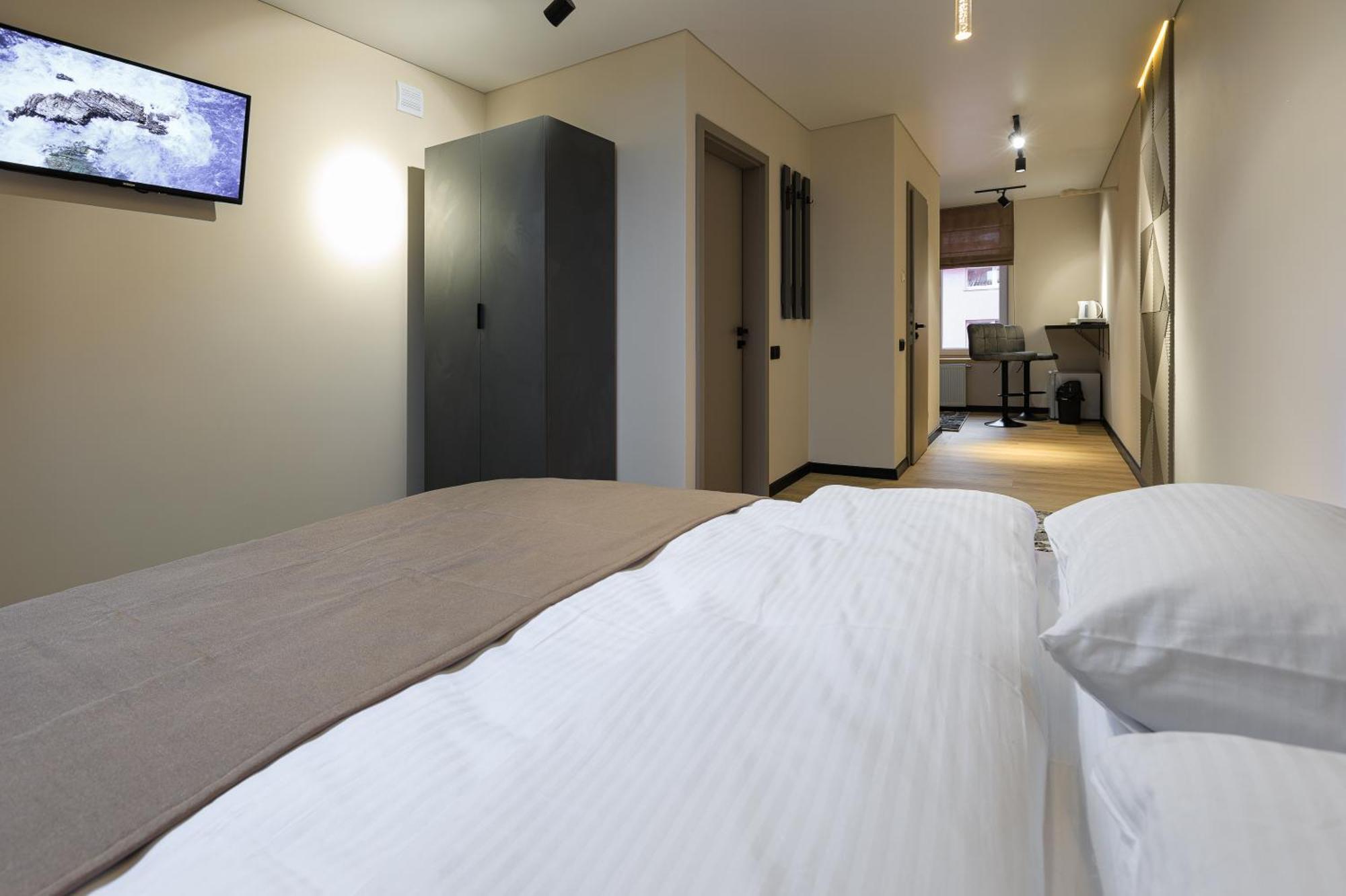 Discovery Garden Apartments Хмельницкий Экстерьер фото